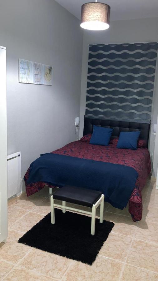 Apartamento Las Encinas Apartment กาเซเรส ภายนอก รูปภาพ