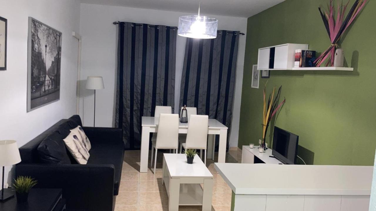 Apartamento Las Encinas Apartment กาเซเรส ภายนอก รูปภาพ